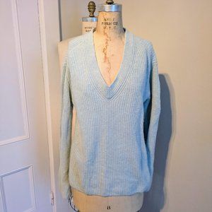 Vince Cashmere v-neck knit sweater Large